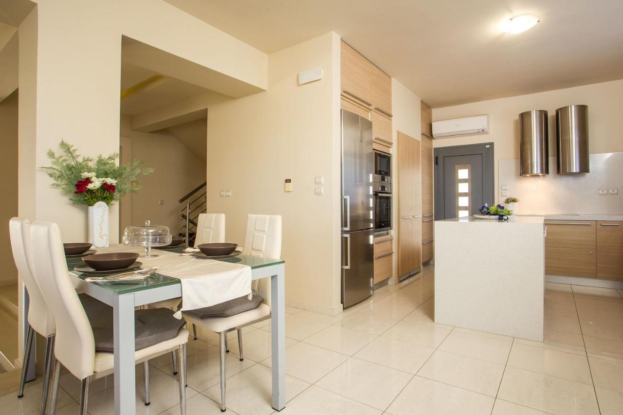 Villa De Manu Rhodes City Bagian luar foto