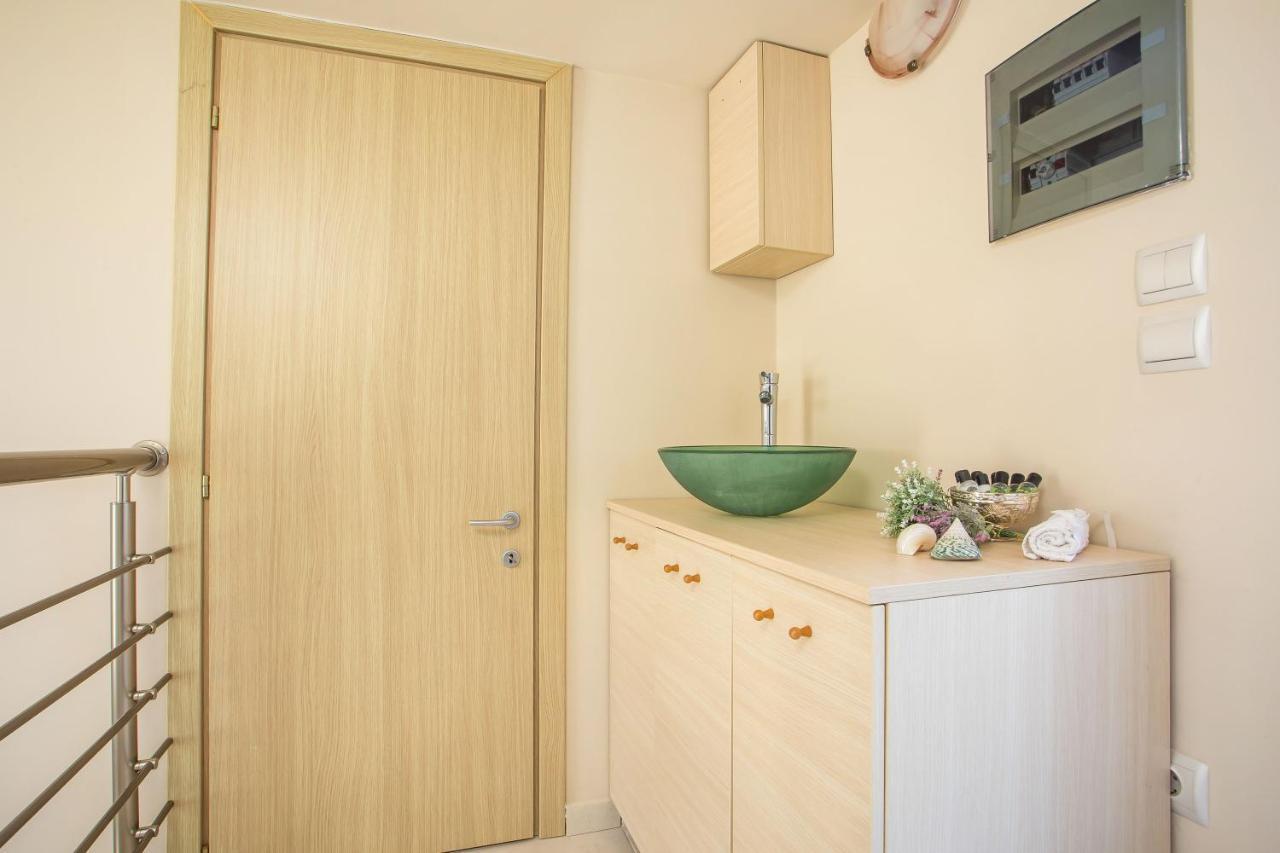 Villa De Manu Rhodes City Bagian luar foto